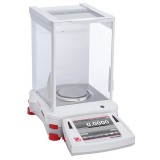 Portable scale with integrated windshield OHAUS TRAVELER