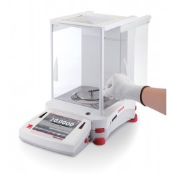 Portable scale with integrated windshield OHAUS TRAVELER
